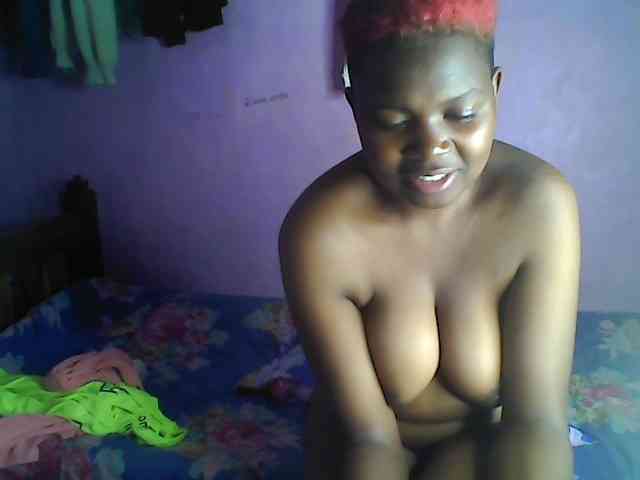 Thickblackebony webcam