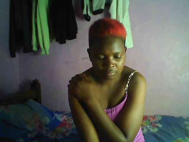 Thickblackebony webcam