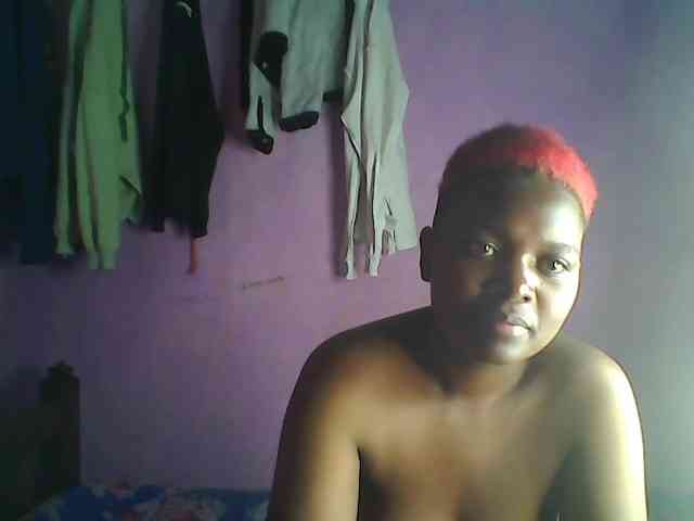 Thickblackebony webcam