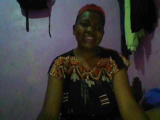 Thickblackebony webcam