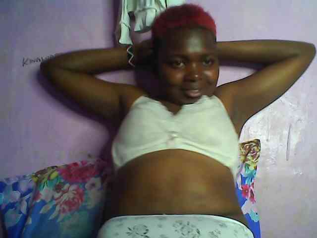 Thickblackebony webcam
