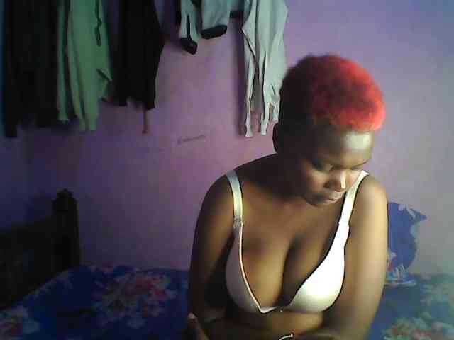 Thickblackebony webcam