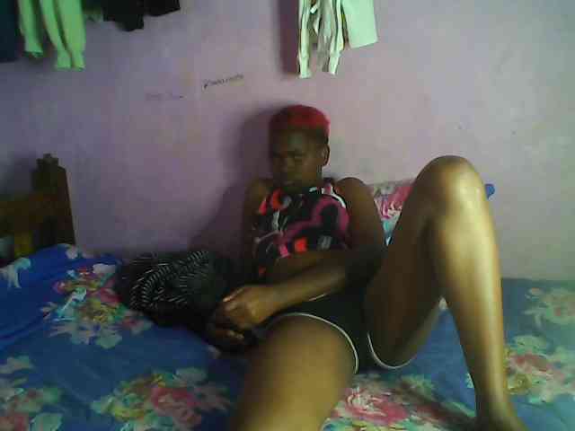 Thickblackebony webcam