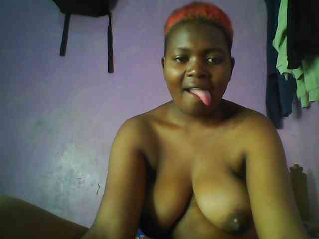 Thickblackebony webcam