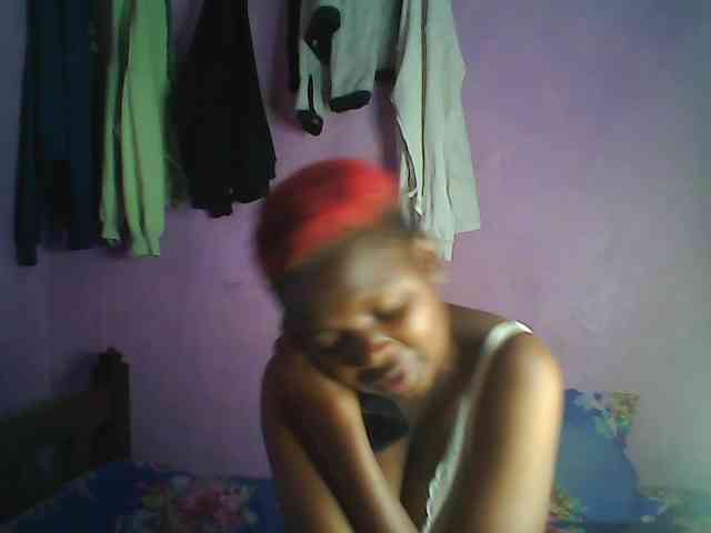 Thickblackebony webcam