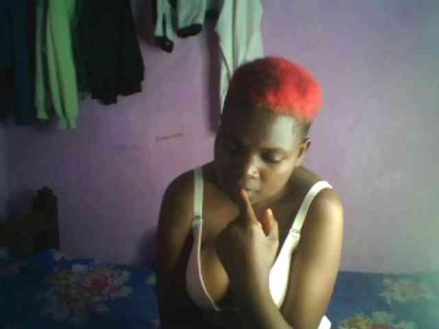 Thickblackebony webcam