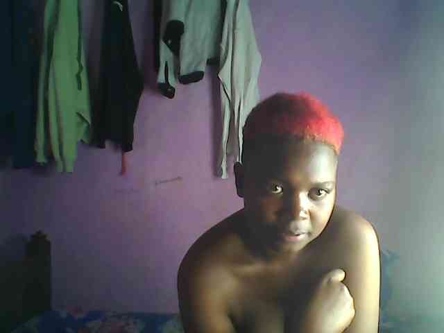 Thickblackebony webcam