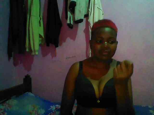 Thickblackebony webcam