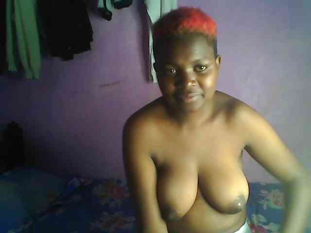 Thickblackebony webcam