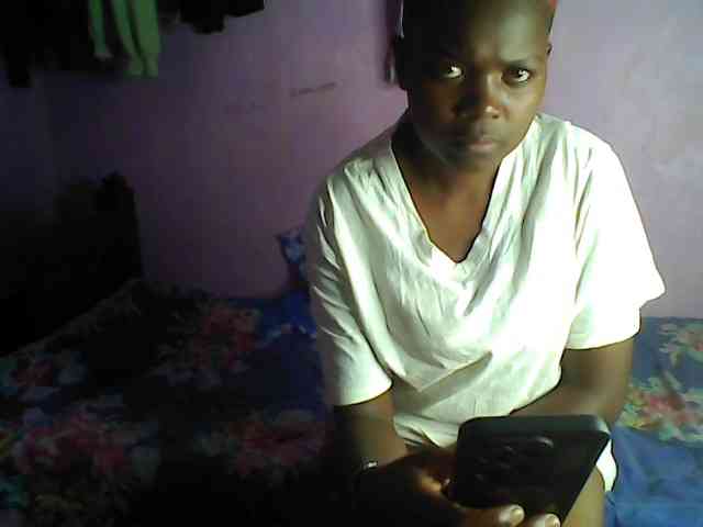 Thickblackebony webcam