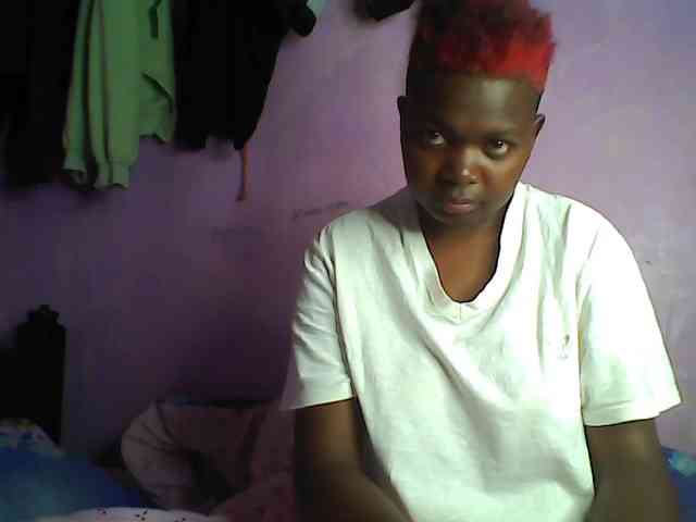 Thickblackebony webcam