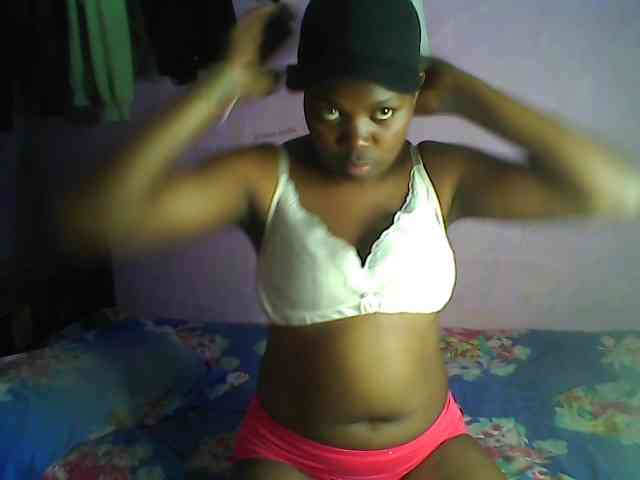 Thickblackebony webcam