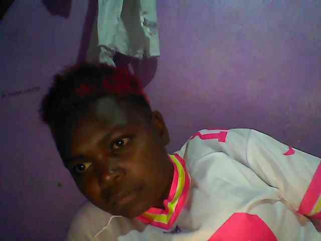 Thickblackebony webcam