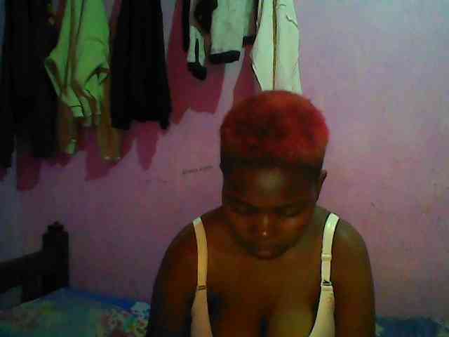 Thickblackebony webcam