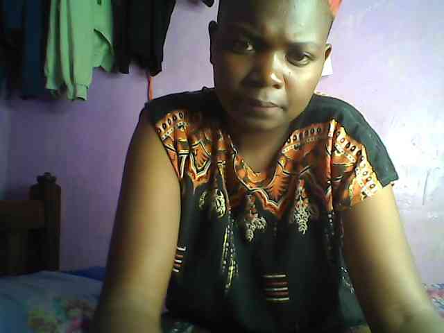 Thickblackebony webcam