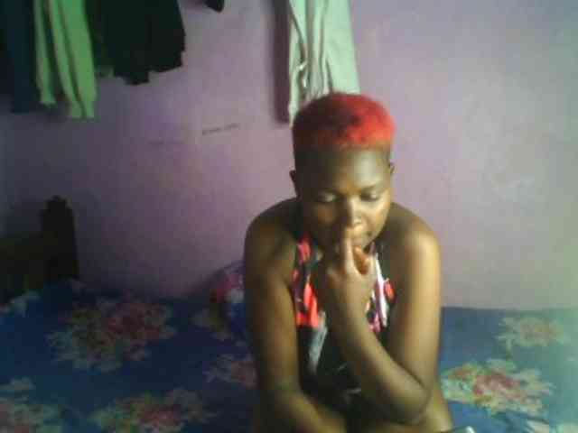 Thickblackebony webcam