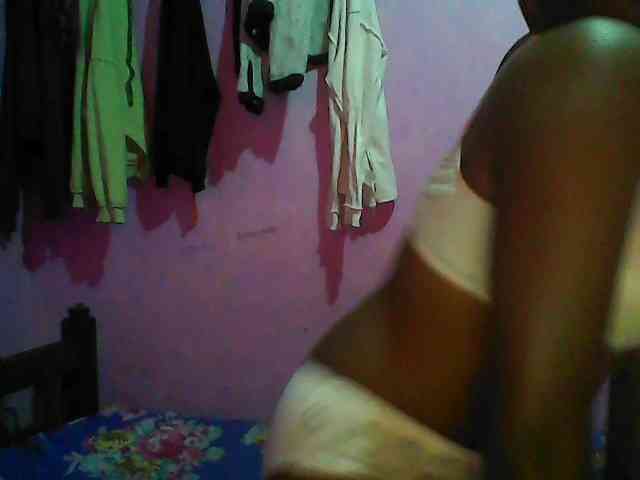 Thickblackebony webcam