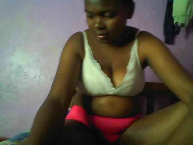 Thickblackebony webcam