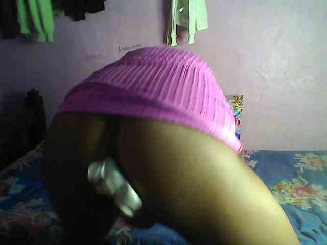 Thickblackebony webcam