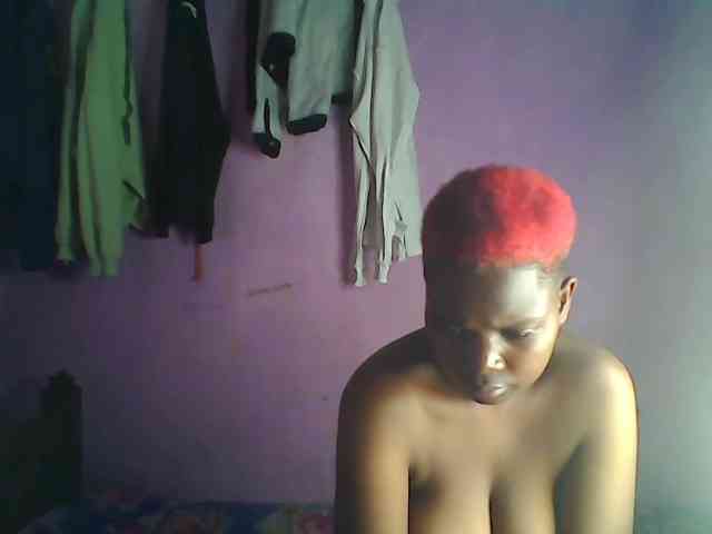 Thickblackebony webcam