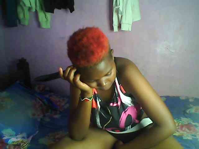 Thickblackebony webcam