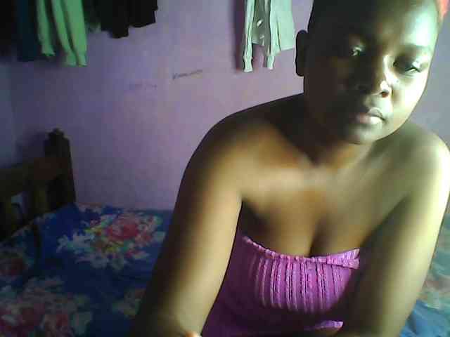 Thickblackebony webcam