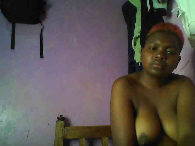 Thickblackebony webcam