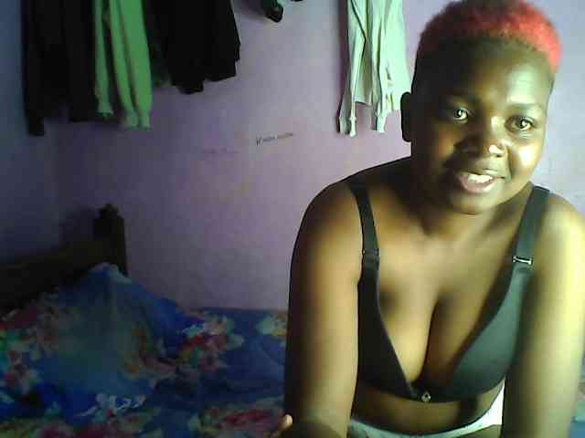 Thickblackebony webcam