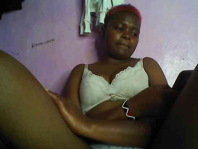 Thickblackebony webcam