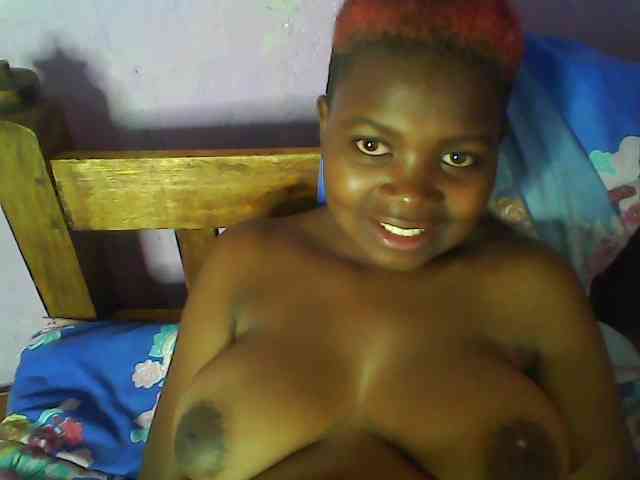 Thickblackebony webcam
