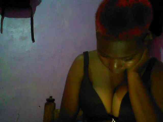 Thickblackebony webcam