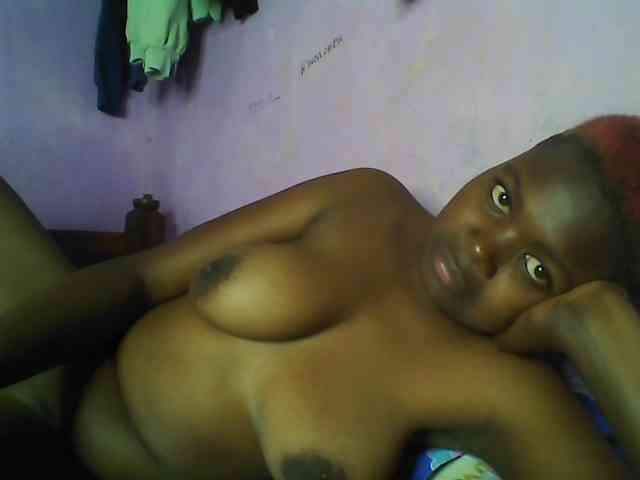 Thickblackebony webcam