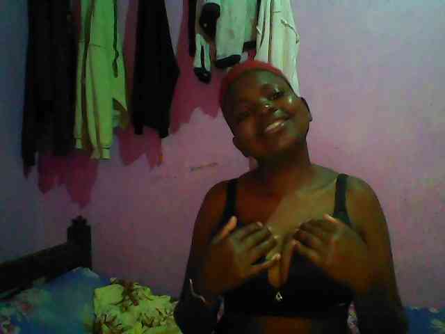 Thickblackebony webcam