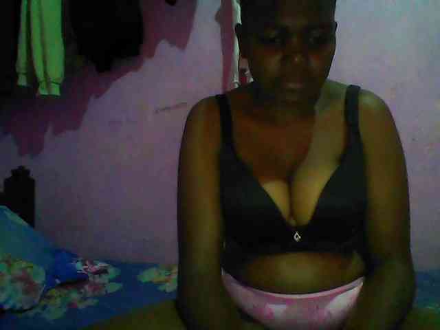 Thickblackebony webcam
