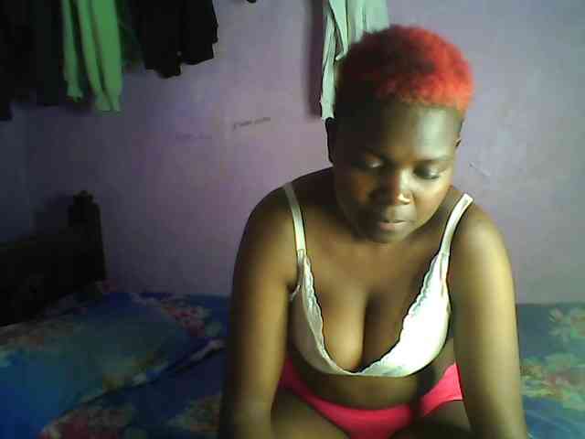 Thickblackebony webcam