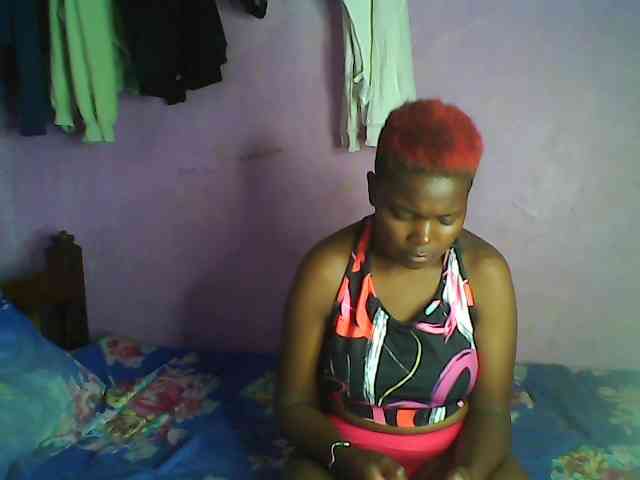 Thickblackebony webcam