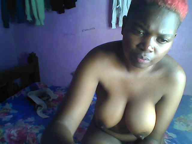 Thickblackebony webcam