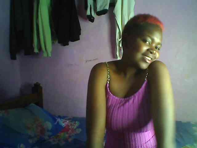 Thickblackebony webcam