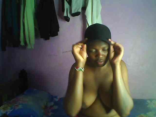 Thickblackebony webcam