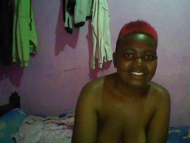 Thickblackebony webcam