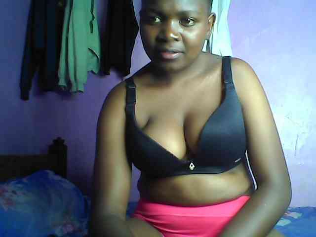 Thickblackebony webcam