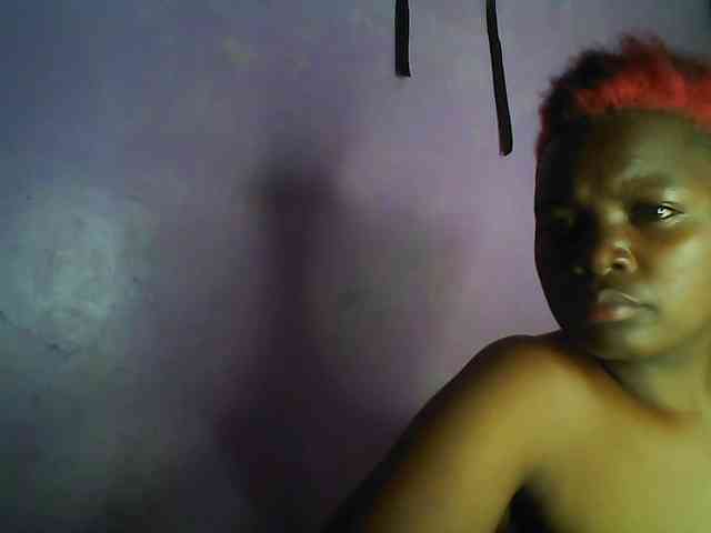 Thickblackebony webcam