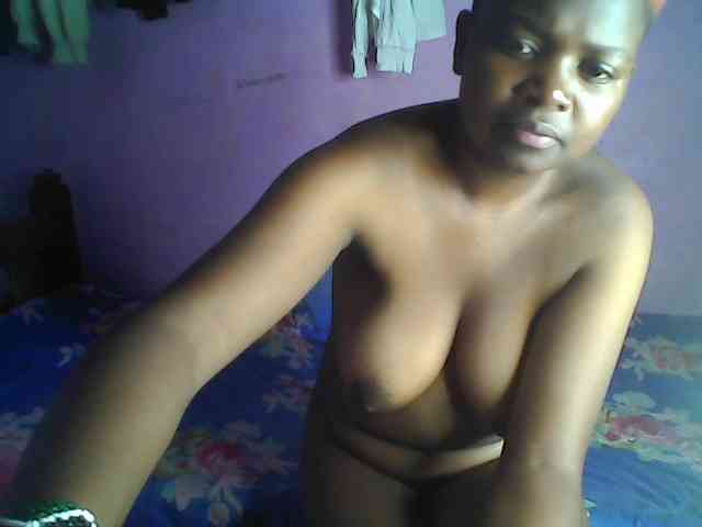 Thickblackebony webcam