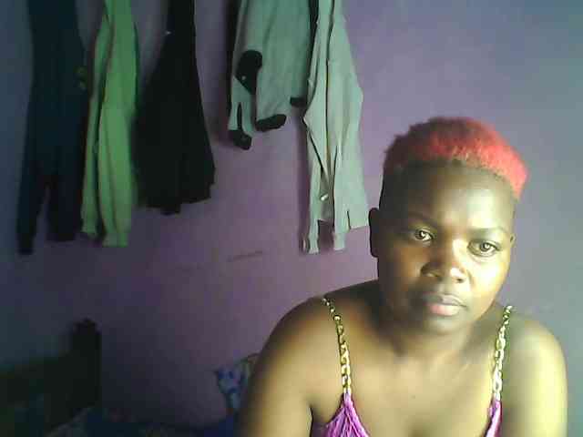 Thickblackebony webcam