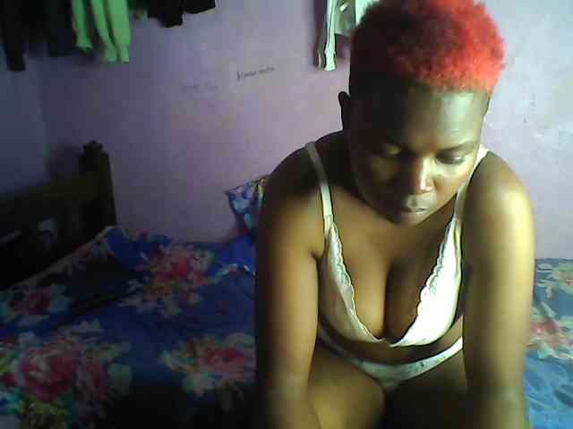 Thickblackebony webcam