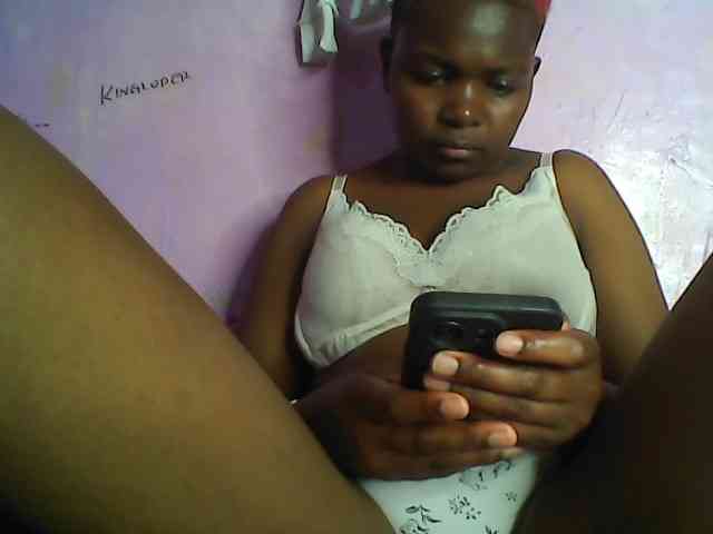 Thickblackebony webcam