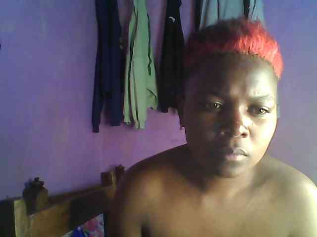 Thickblackebony webcam