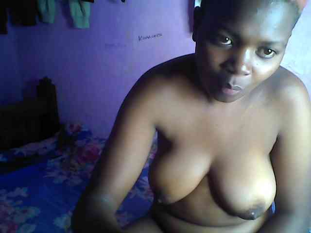 Thickblackebony webcam