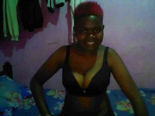 Thickblackebony webcam