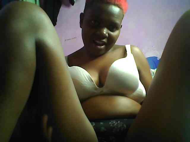 Thickblackebony webcam